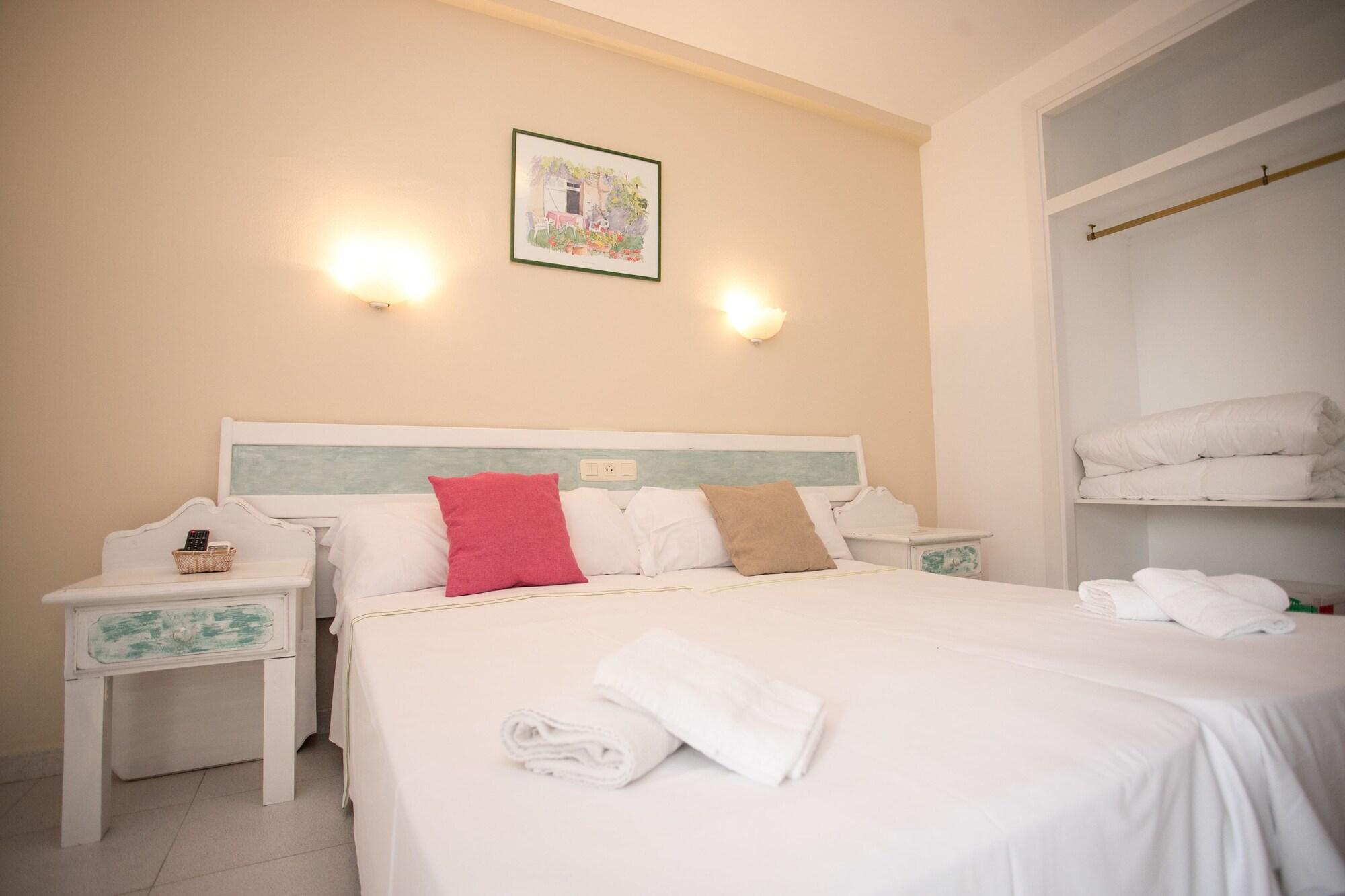 Hostal La Torre Almuñécar Εξωτερικό φωτογραφία