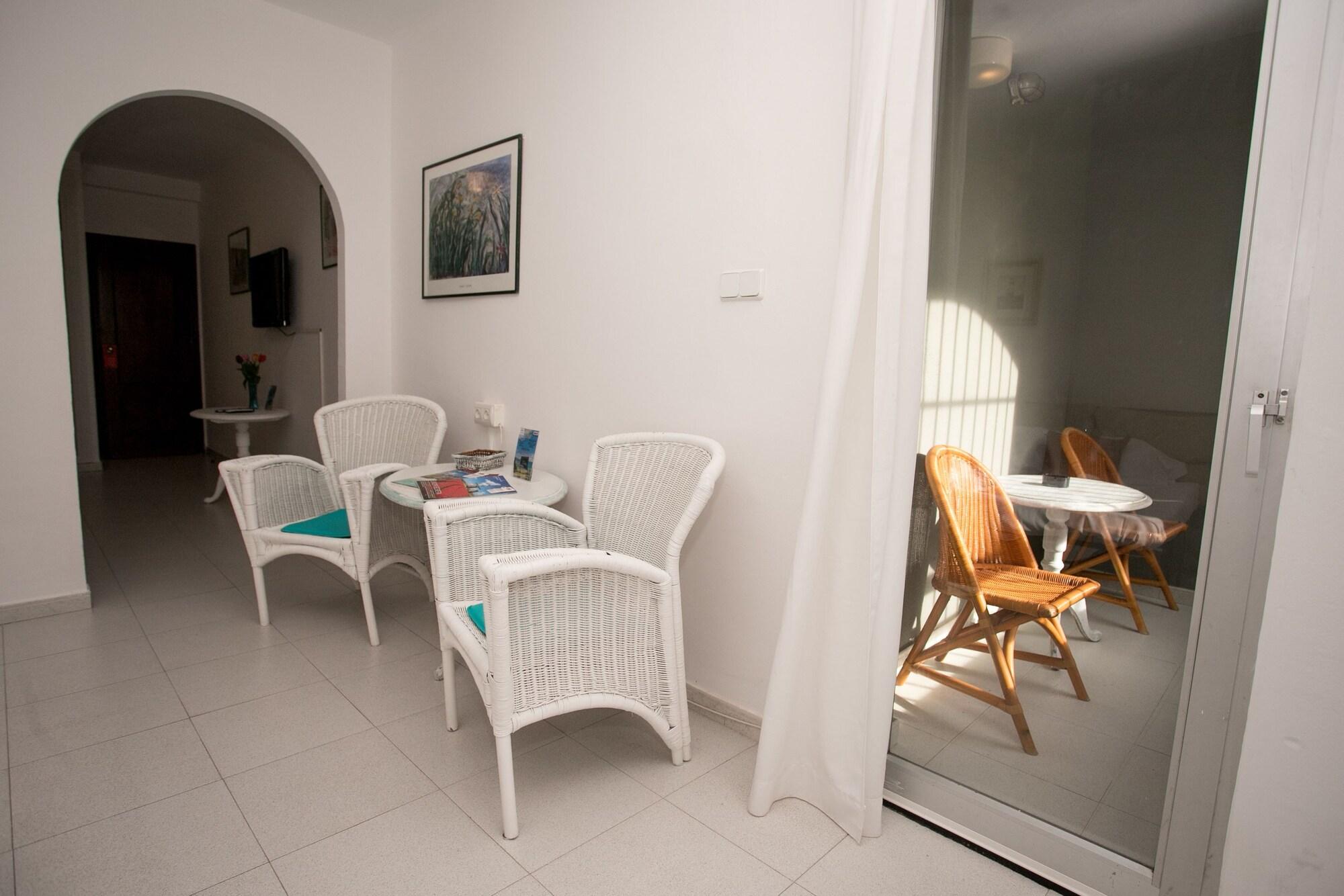 Hostal La Torre Almuñécar Εξωτερικό φωτογραφία