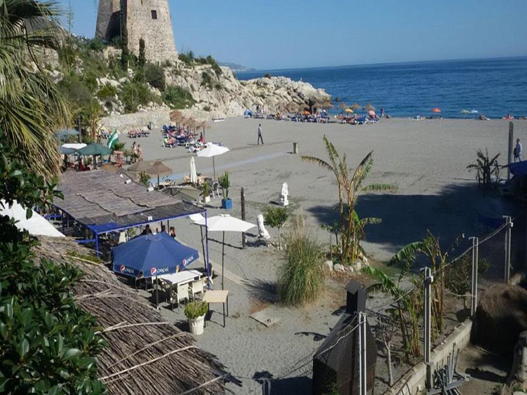 Hostal La Torre Almuñécar Εξωτερικό φωτογραφία